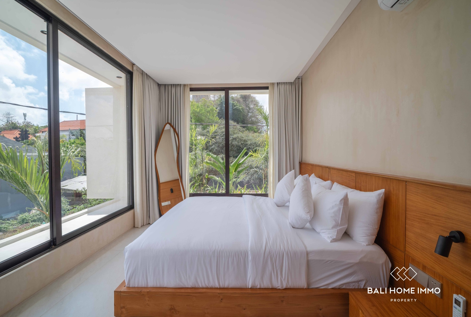 Contemporary Villas in Pecatu for Sale and Rent in Uluwatu – Scenic Coastal Living view 16