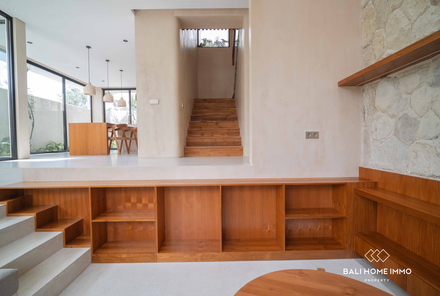 Contemporary Villas in Pecatu for Sale and Rent in Uluwatu – Scenic Coastal Living view 8