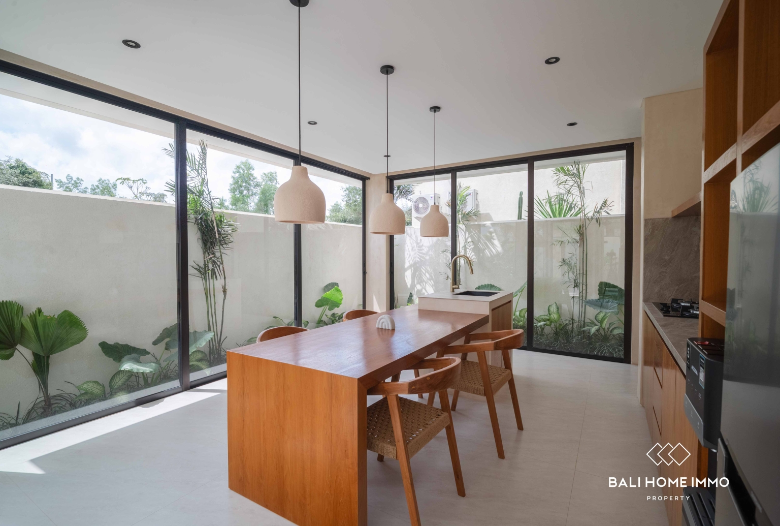 Contemporary Villas in Pecatu for Sale and Rent in Uluwatu – Scenic Coastal Living view 11