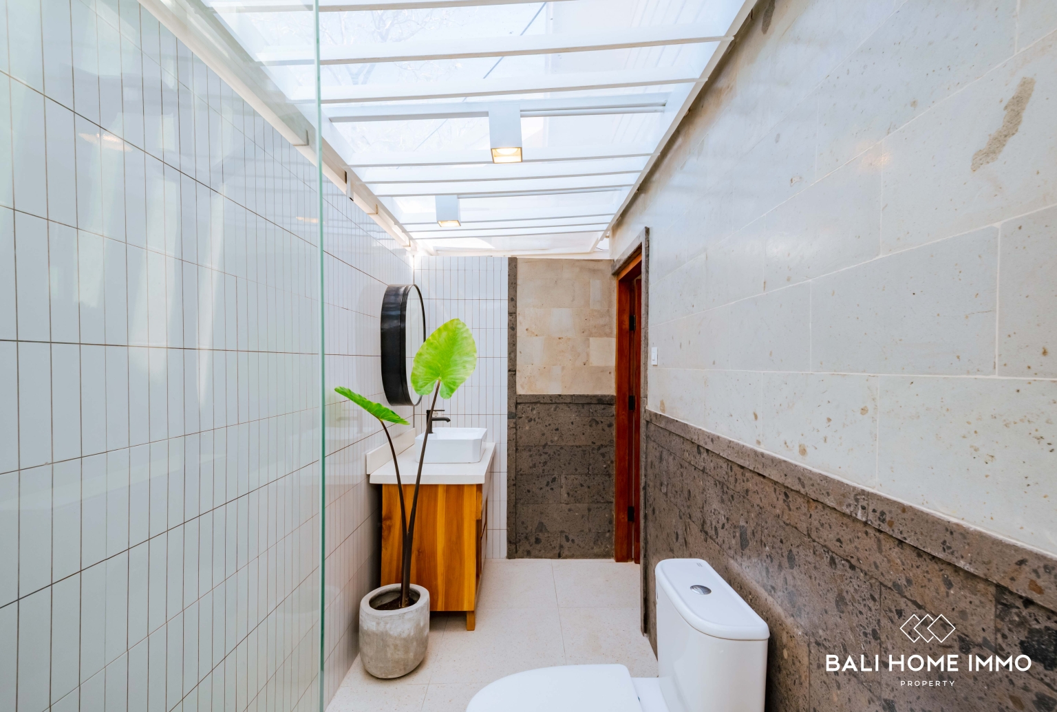 Villa 2 Kamar yang Nyaman Dijual dengan Status Hak Milik di Pandawa view 23