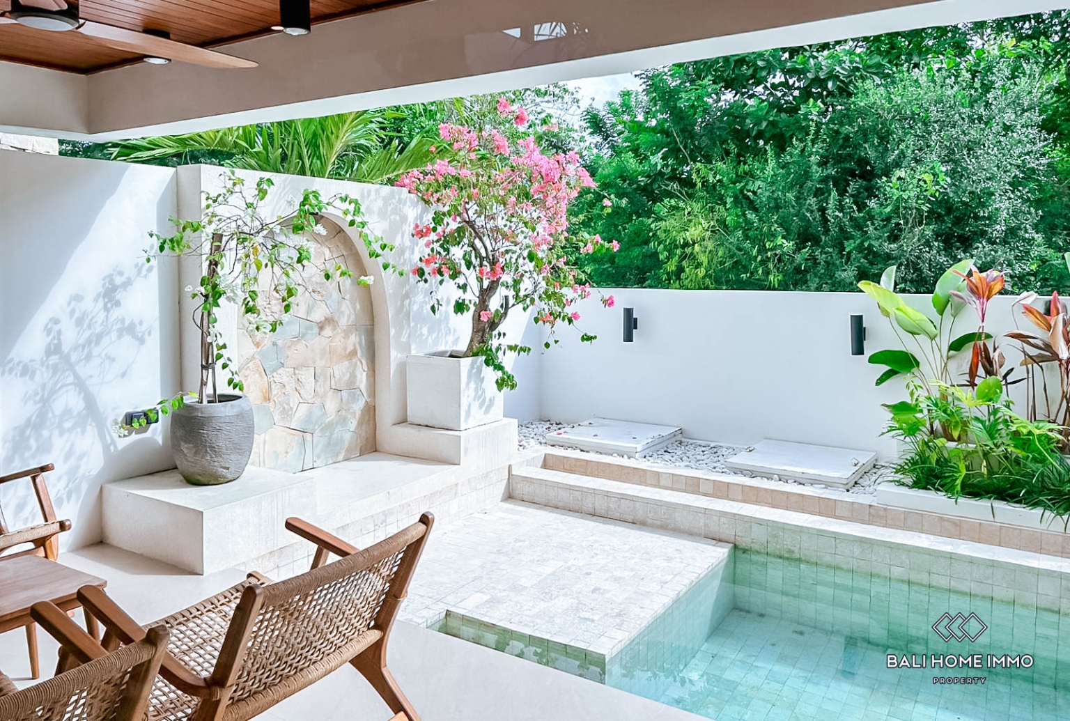 COZY 2 BEDROOMS VILLA FOR YEARLY AND MONTHLY RENTAL IN ULUWATU - NYANG NYANG view 2