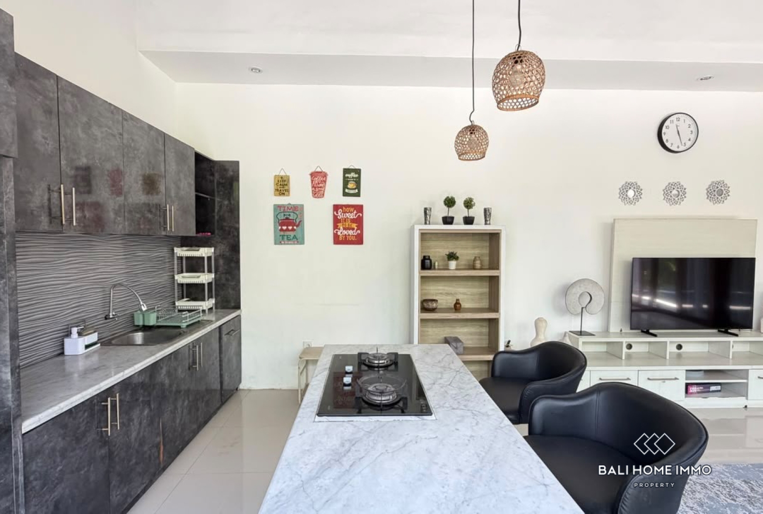 Cozy 3 Bedroom Villa for Monthly and Yearly Rental in Bali Seminyak view 7