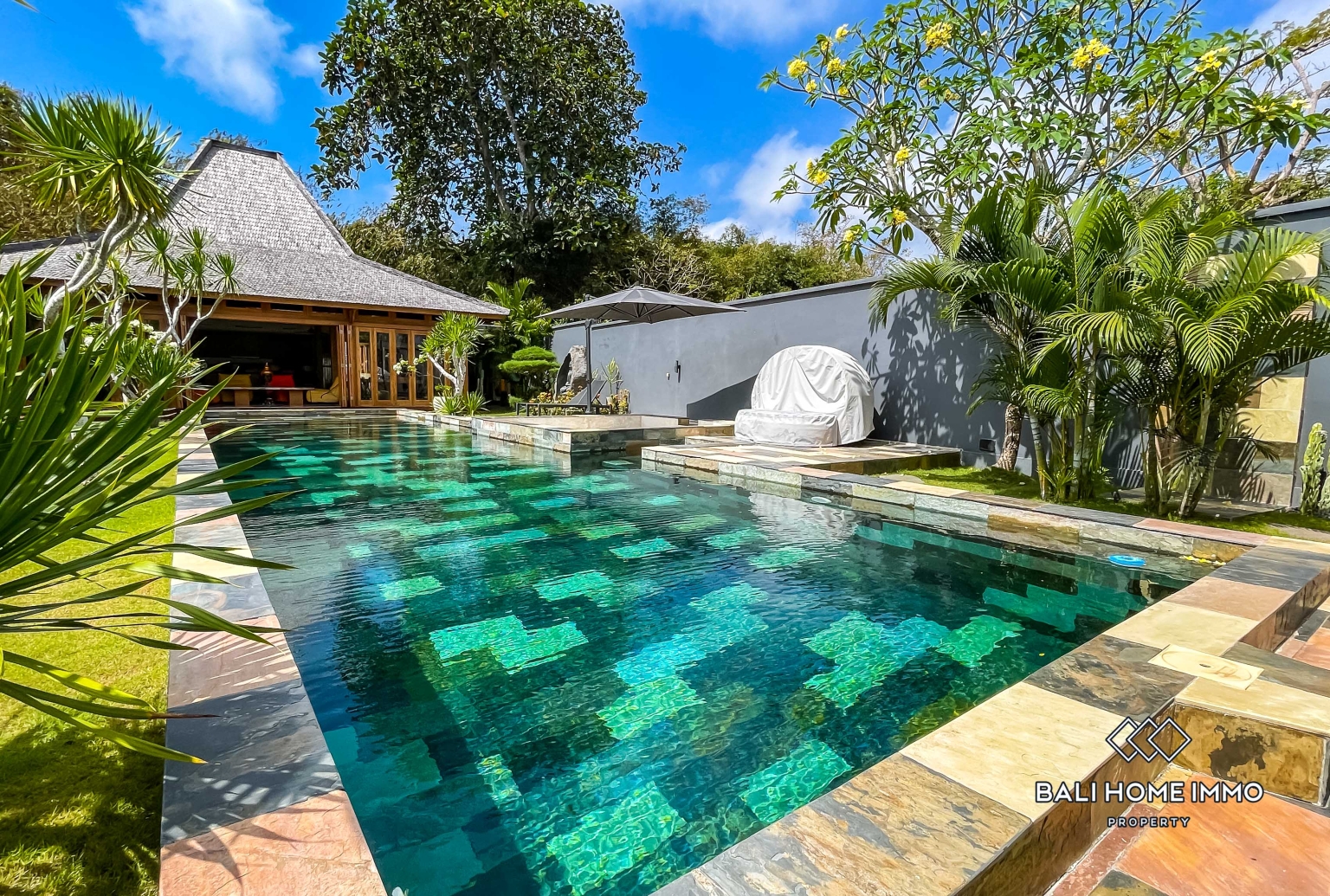 Villa 3 Kamar yang Nyaman Dijual dengan Status Hak Milik di Ungasan view 3