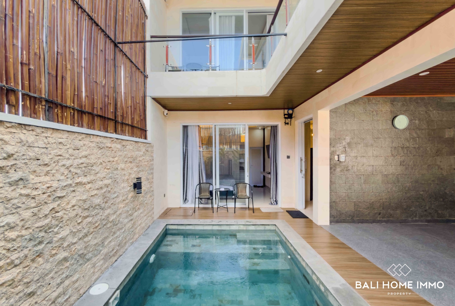 COZY 3 BEDROOMS VILLA FOR SALE & RENT IN BALI - UNGASAN view 2