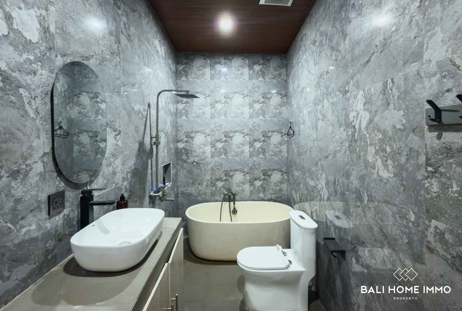 COZY 3 BEDROOMS VILLA FOR SALE & RENT IN BALI - UNGASAN view 16