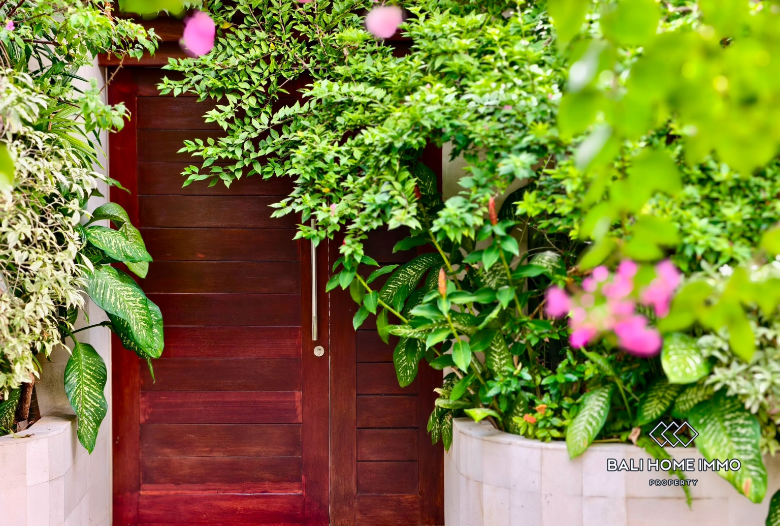 Cozy 5 Bedroom Villa for Sale in Jimbaran view 11