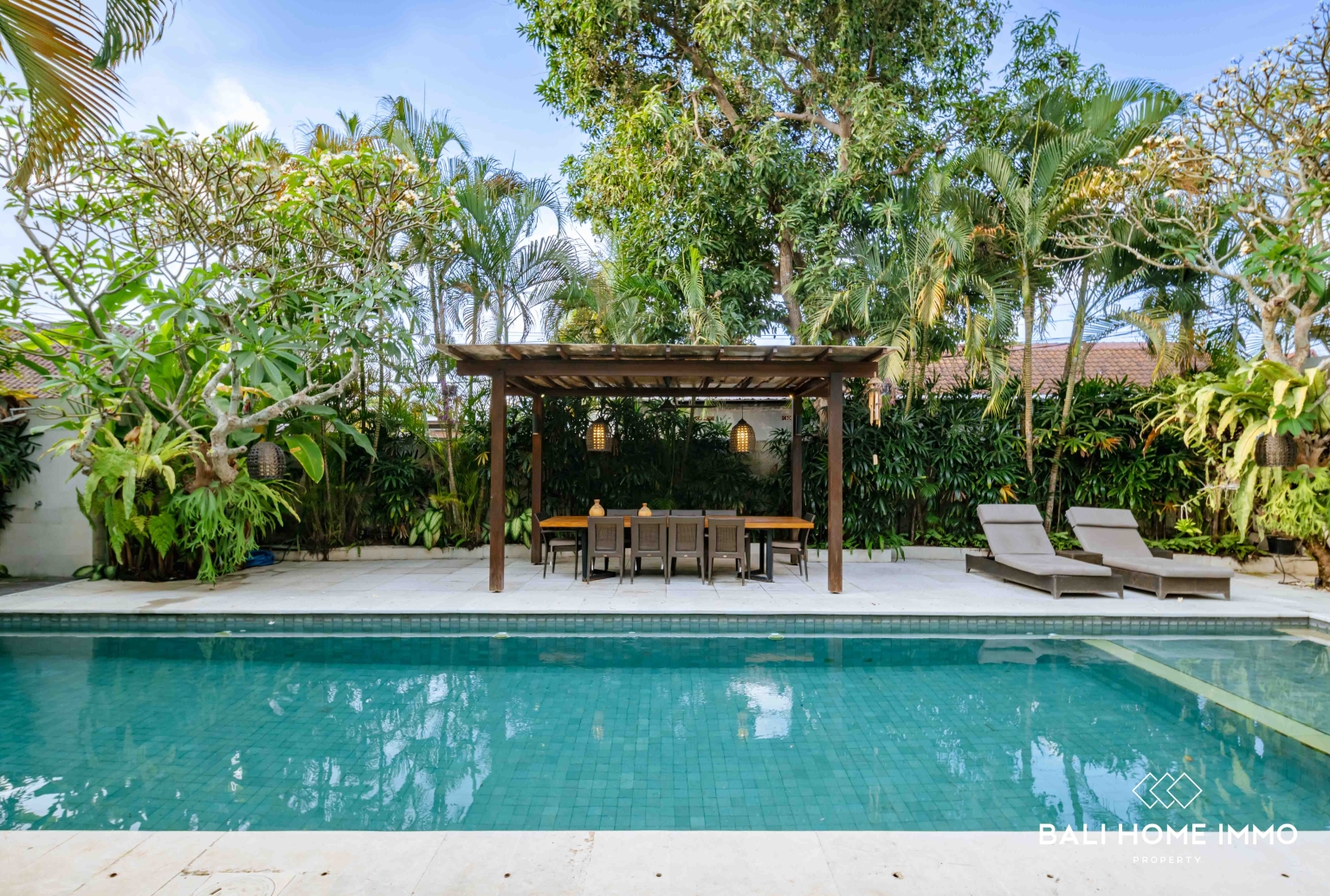 Cozy 5 Bedroom Villa for Sale in Jimbaran view 6