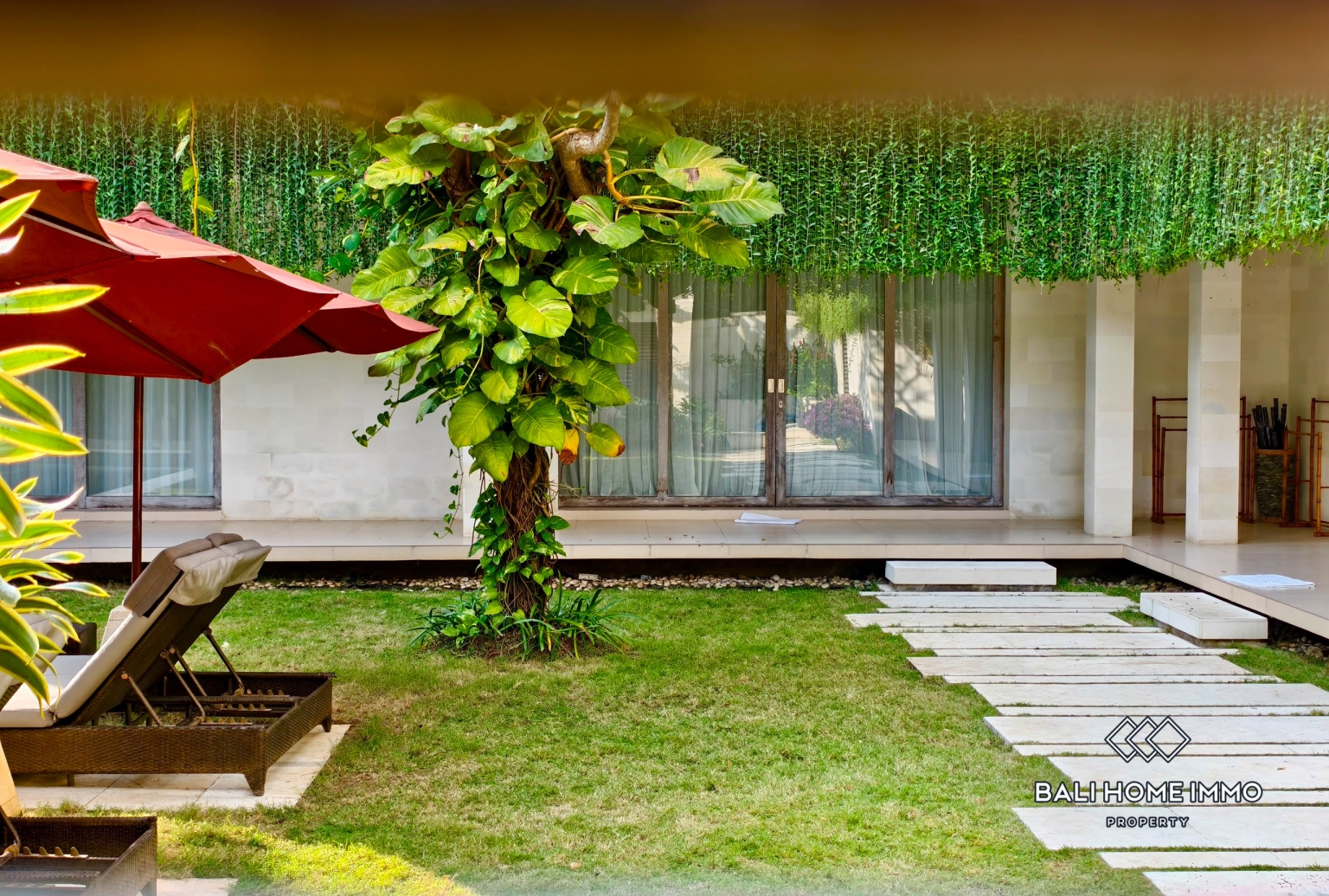 Cozy 5 Bedroom Villa for Sale in Jimbaran view 4