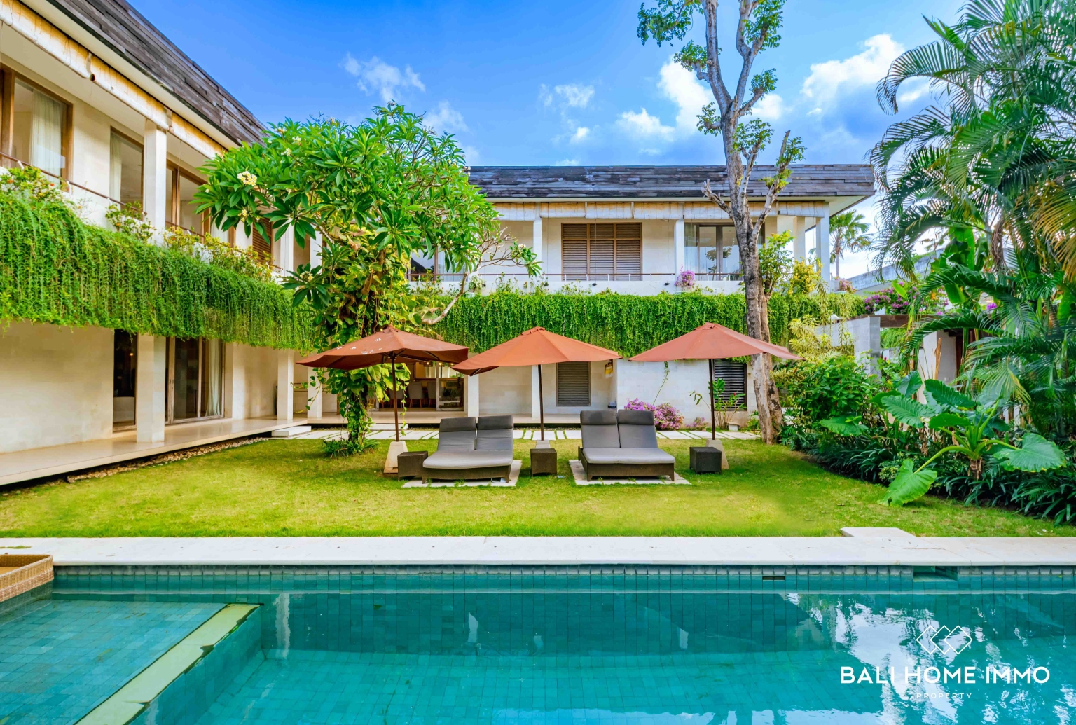 Villa confortable de 5 chambres à vendre à Jimbaran view 3