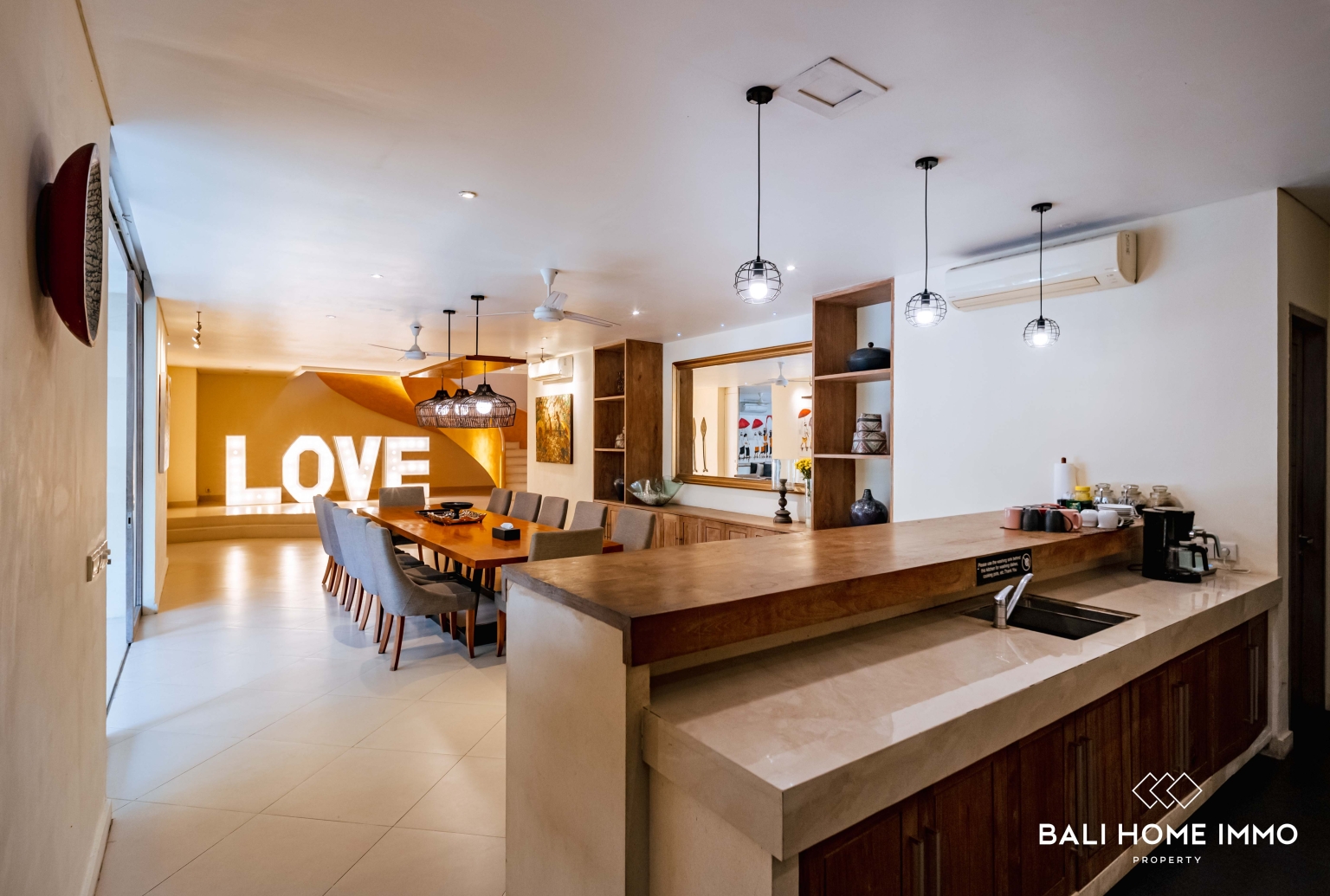Cozy 5 Bedroom Villa for Sale in Jimbaran view 13