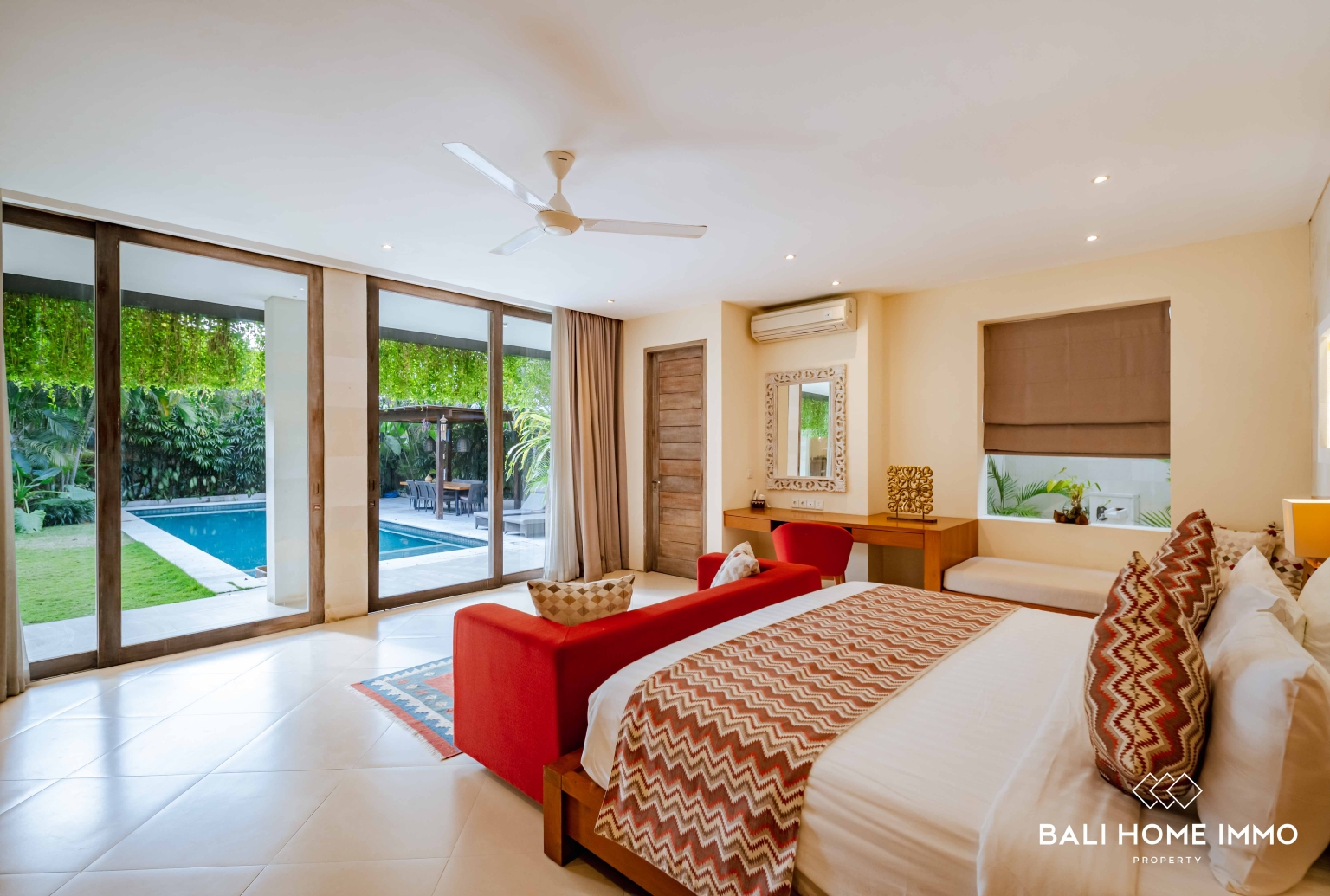 Cozy 5 Bedroom Villa for Sale in Jimbaran view 17