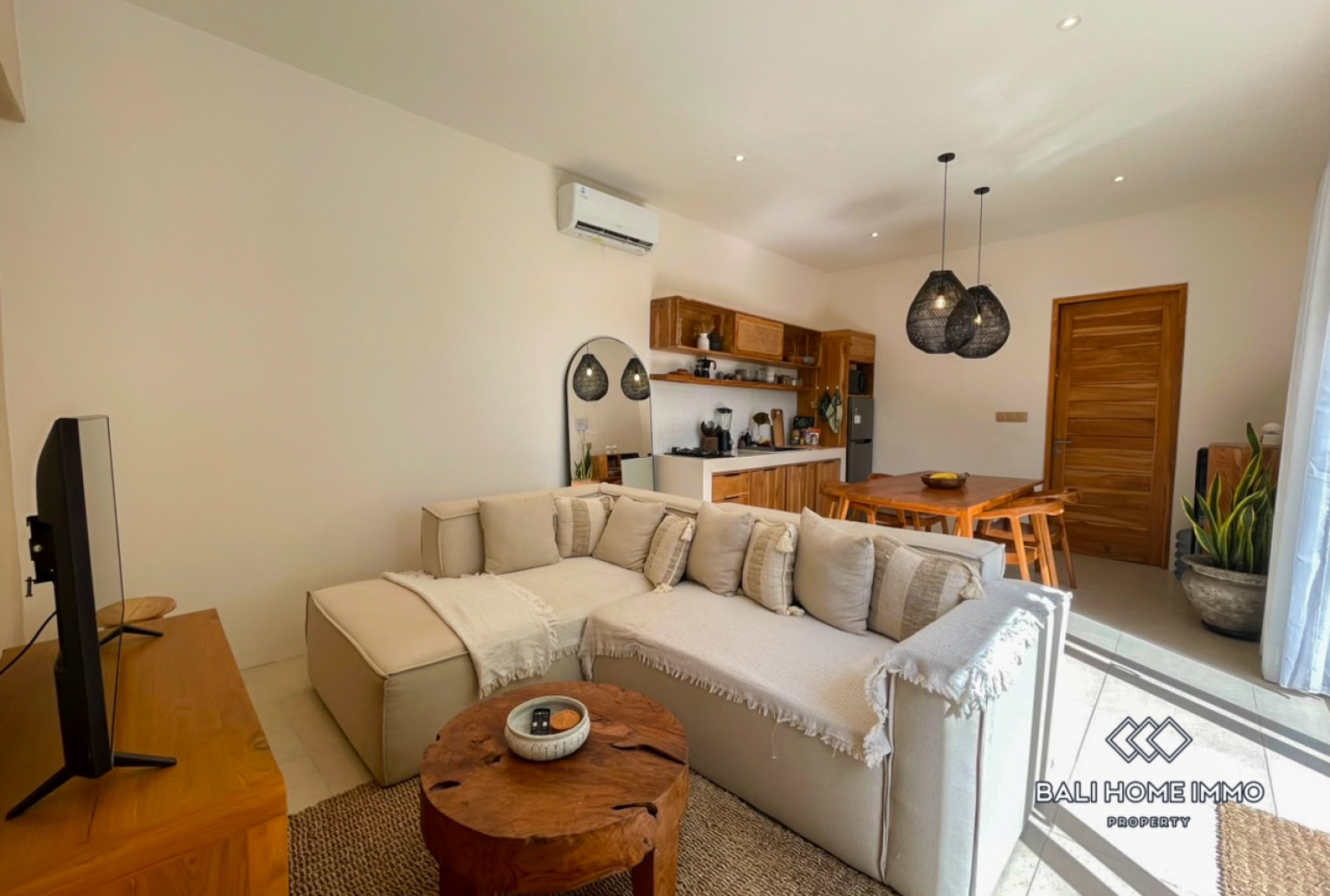 Cozy Tropical 2 Bedroom Villa with Rooftop for Sale Near Nyang Nyang Beach view 5