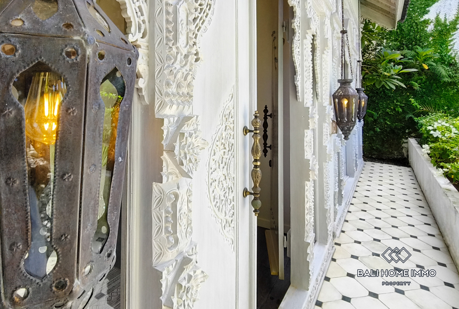 Élégante villa de style Joglo de 2 chambres à louer et à vendre à Ungasan view 18