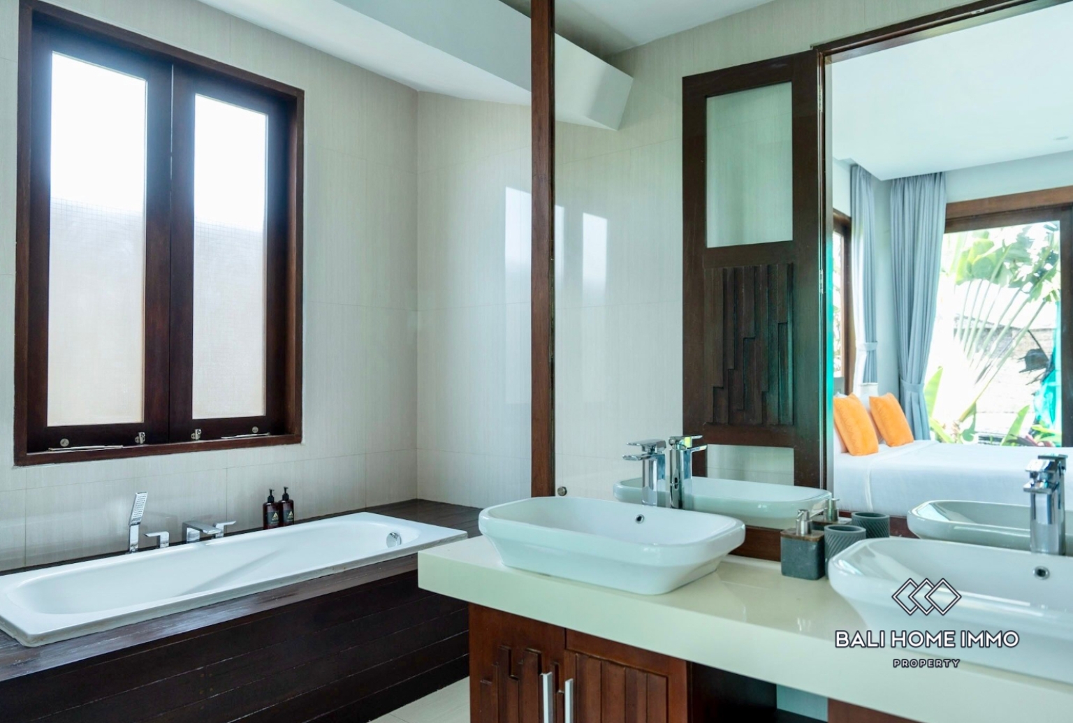 Elegant 3 Bedroom Ocean View Villa for Sale and Rent in Ungasan view 18