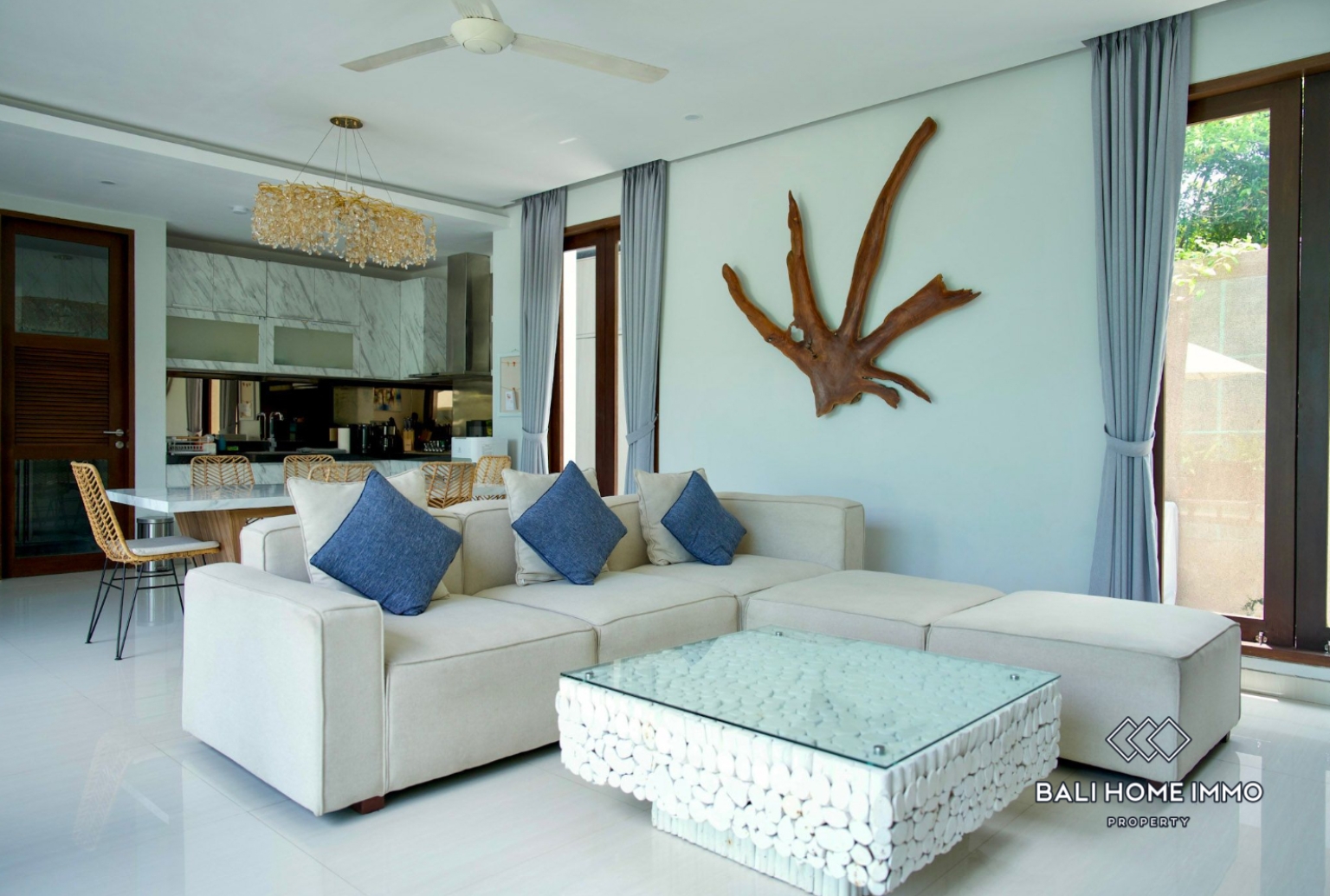 Elegant 3 Bedroom Ocean View Villa for Sale and Rent in Ungasan view 4