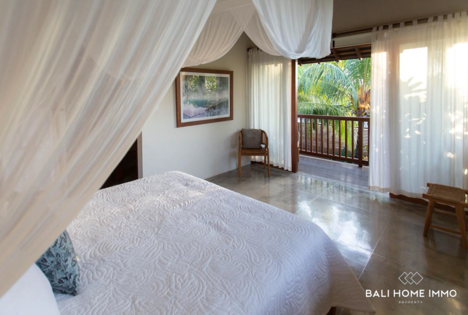 Élégante villa de 4 chambres avec jardin tropical à vendre à Bingin view 19