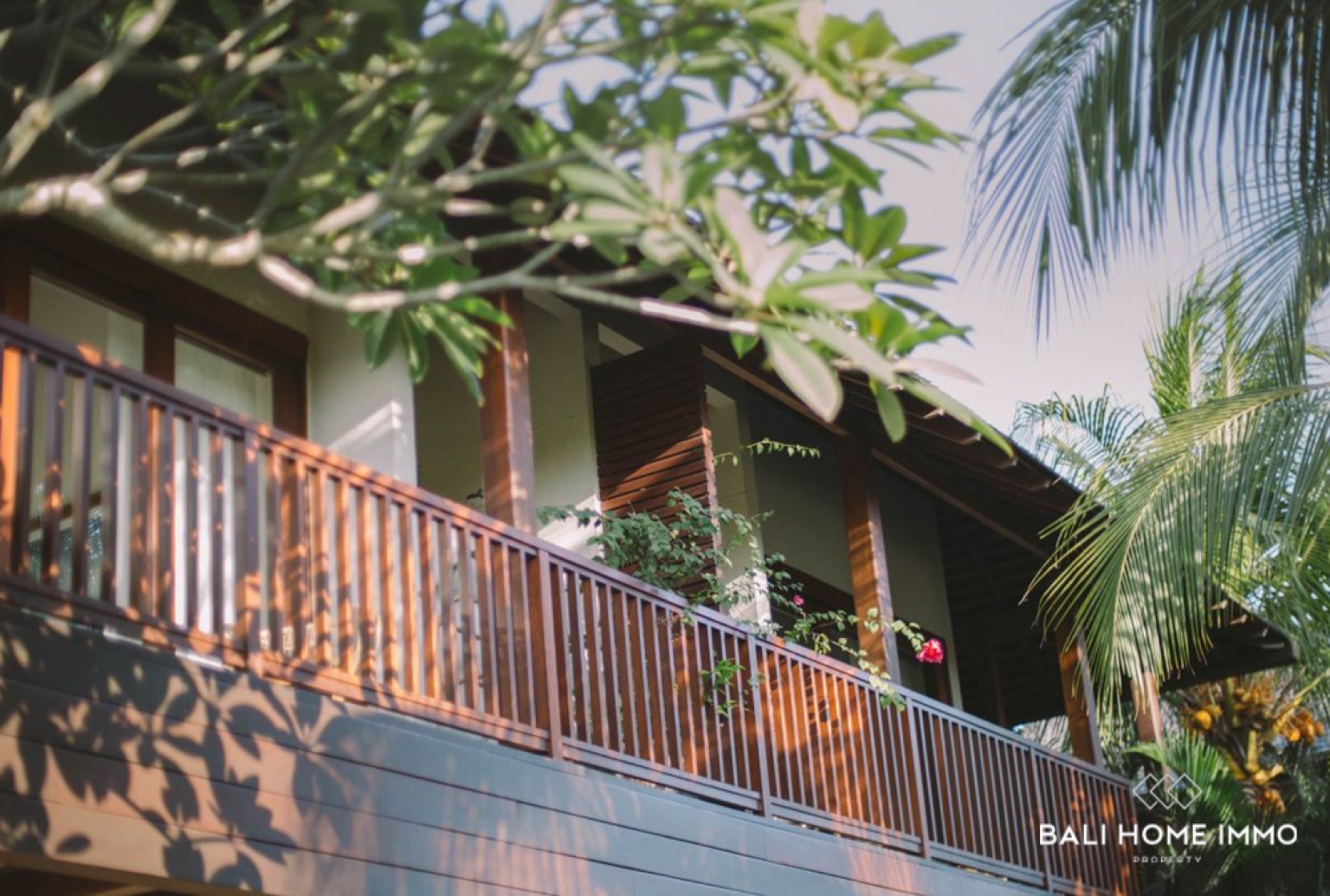 Élégante villa de 4 chambres avec jardin tropical à vendre à Bingin view 24