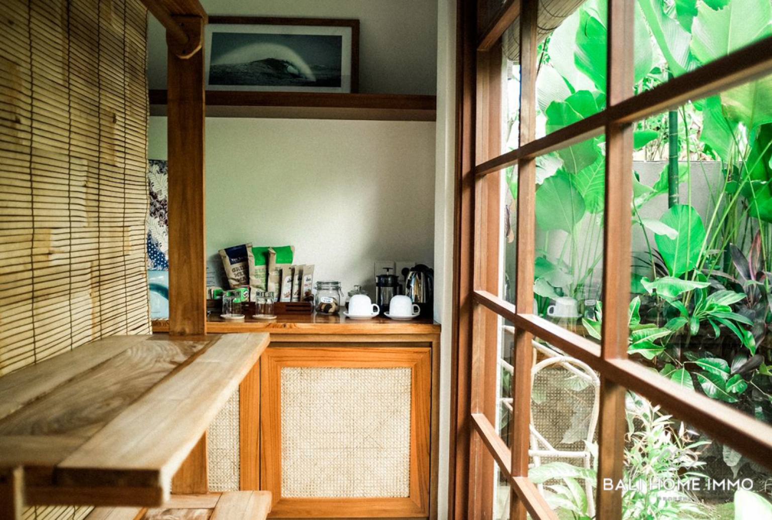 Élégante villa de 4 chambres avec jardin tropical à vendre à Bingin view 11