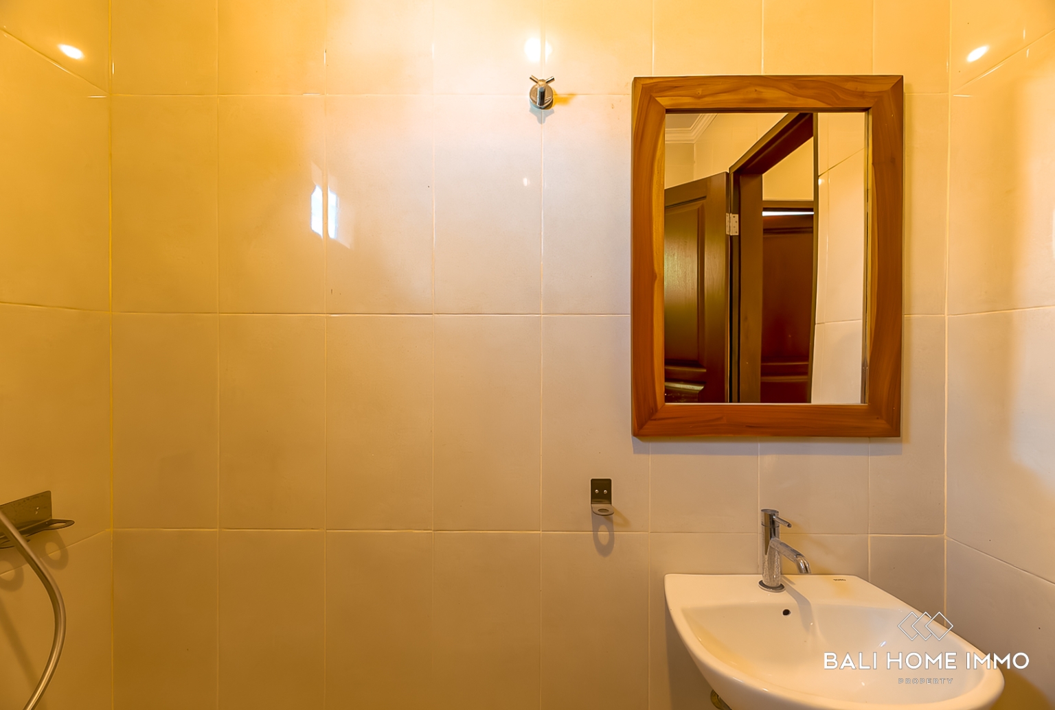 Elegant 4 Bedroom Villa for Sale and Rent in Ungasan view 23