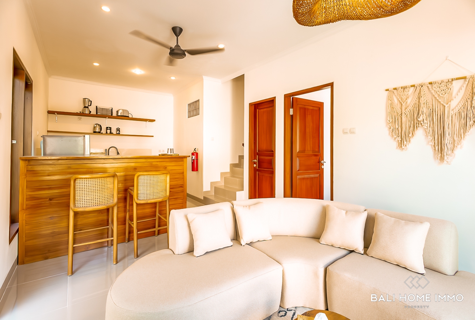 Elegant 4 Bedroom Villa for Sale and Rent in Ungasan view 5