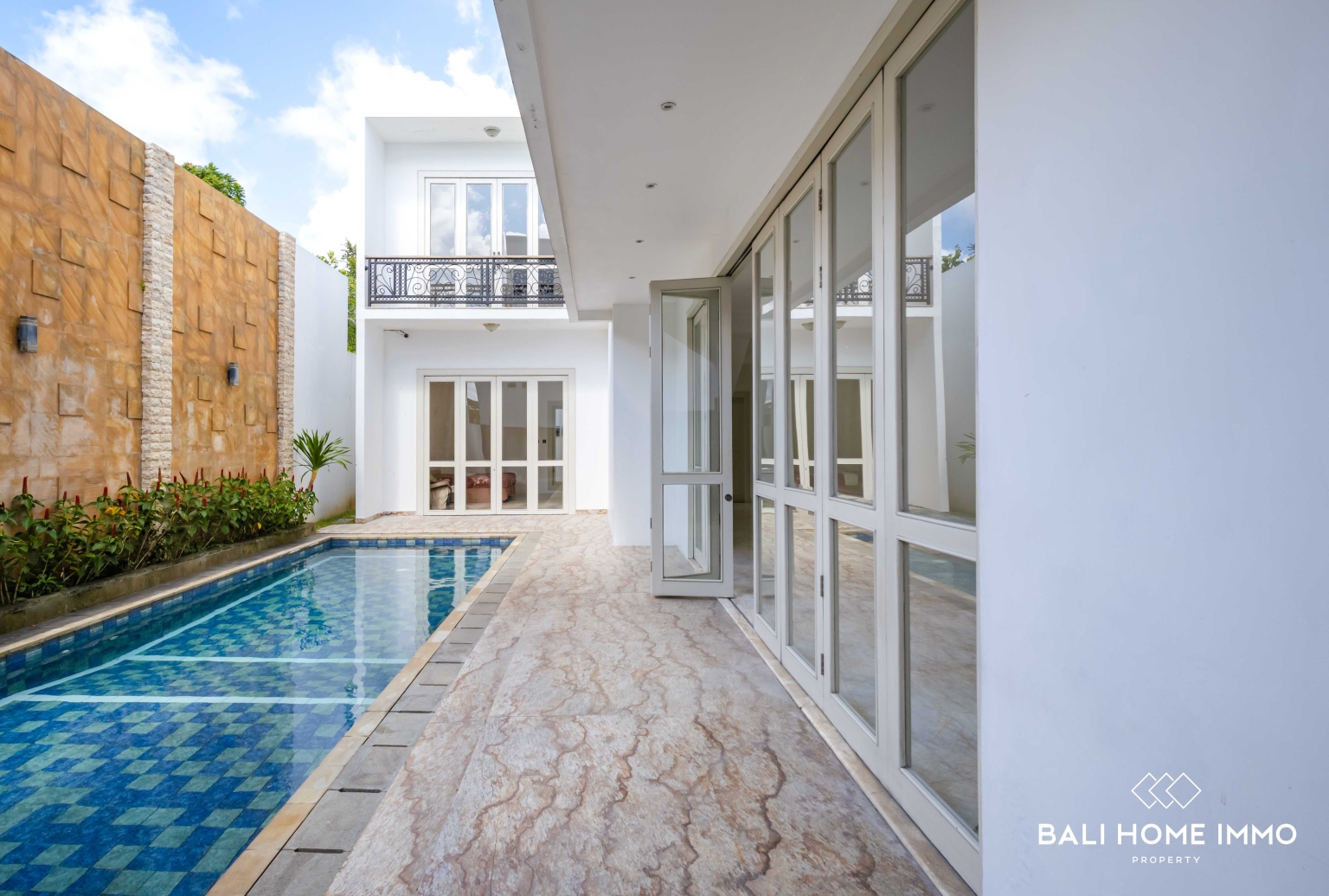 Elegant 5 Bedroom Villa with Ocean View Rooftop for Sale near Pecatu view 27