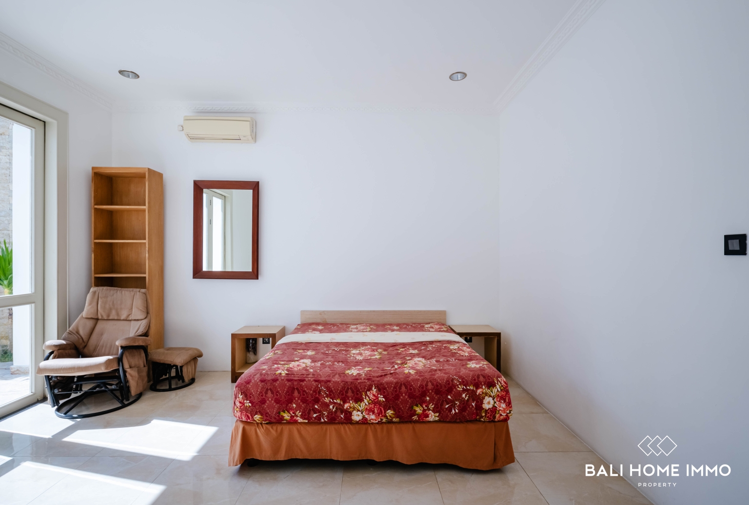 Elegant 5 Bedroom Villa with Ocean View Rooftop for Sale near Pecatu view 15