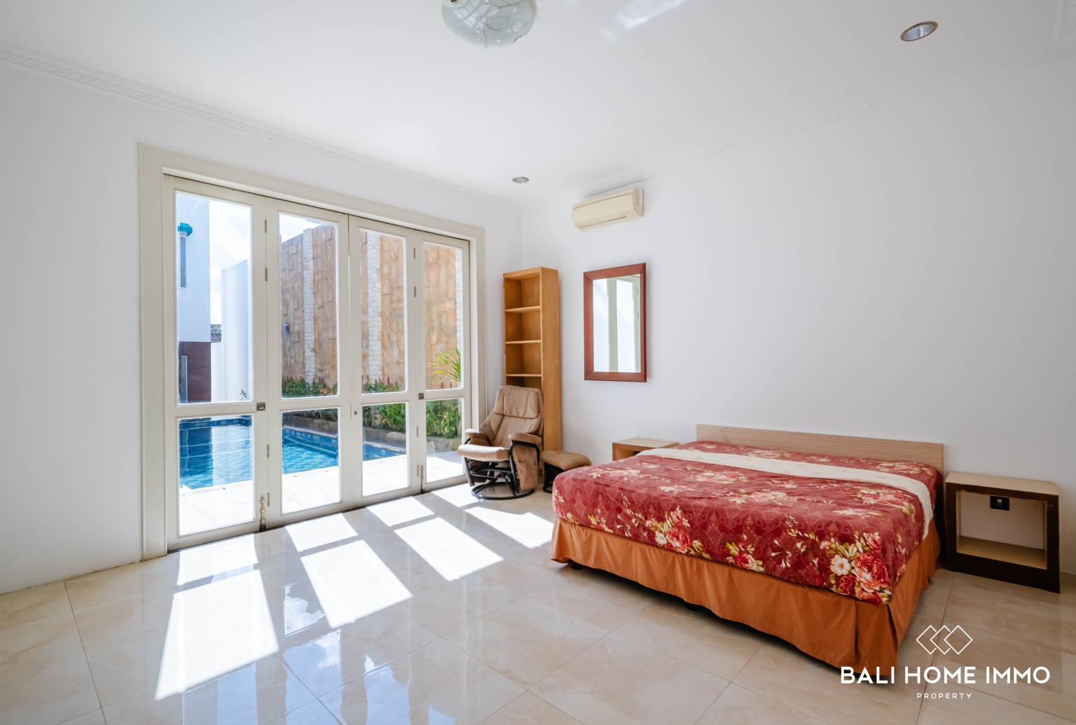 Elegant 5 Bedroom Villa with Ocean View Rooftop for Sale near Pecatu view 16