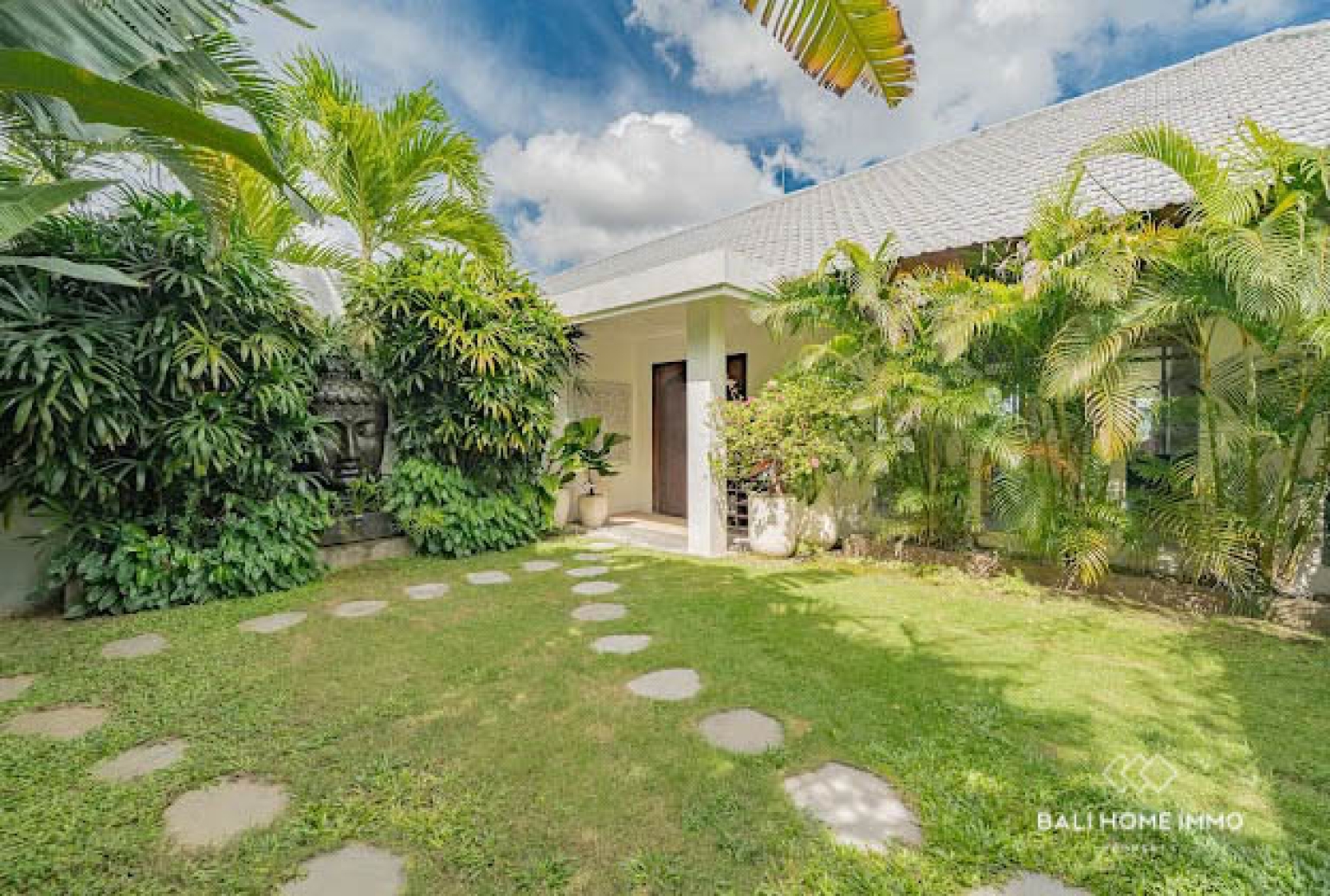 Élégante villa de 5 chambres avec vue panoramique sur les rizières et l'océan à Seseh view 20