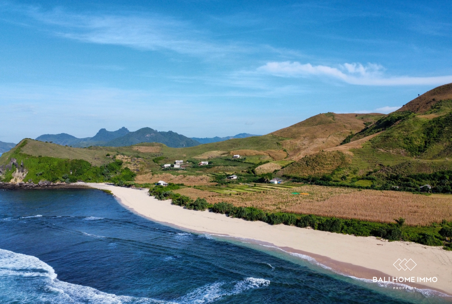 EXPANSIVE LAND FOR SALE IN LOMBOK view 7
