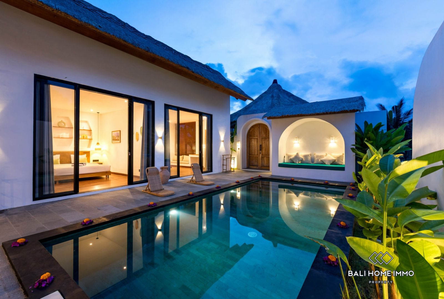 Exquisite 2-Bedroom Tropical Luxury Villa For Sale in Pejeng Kawan view 16