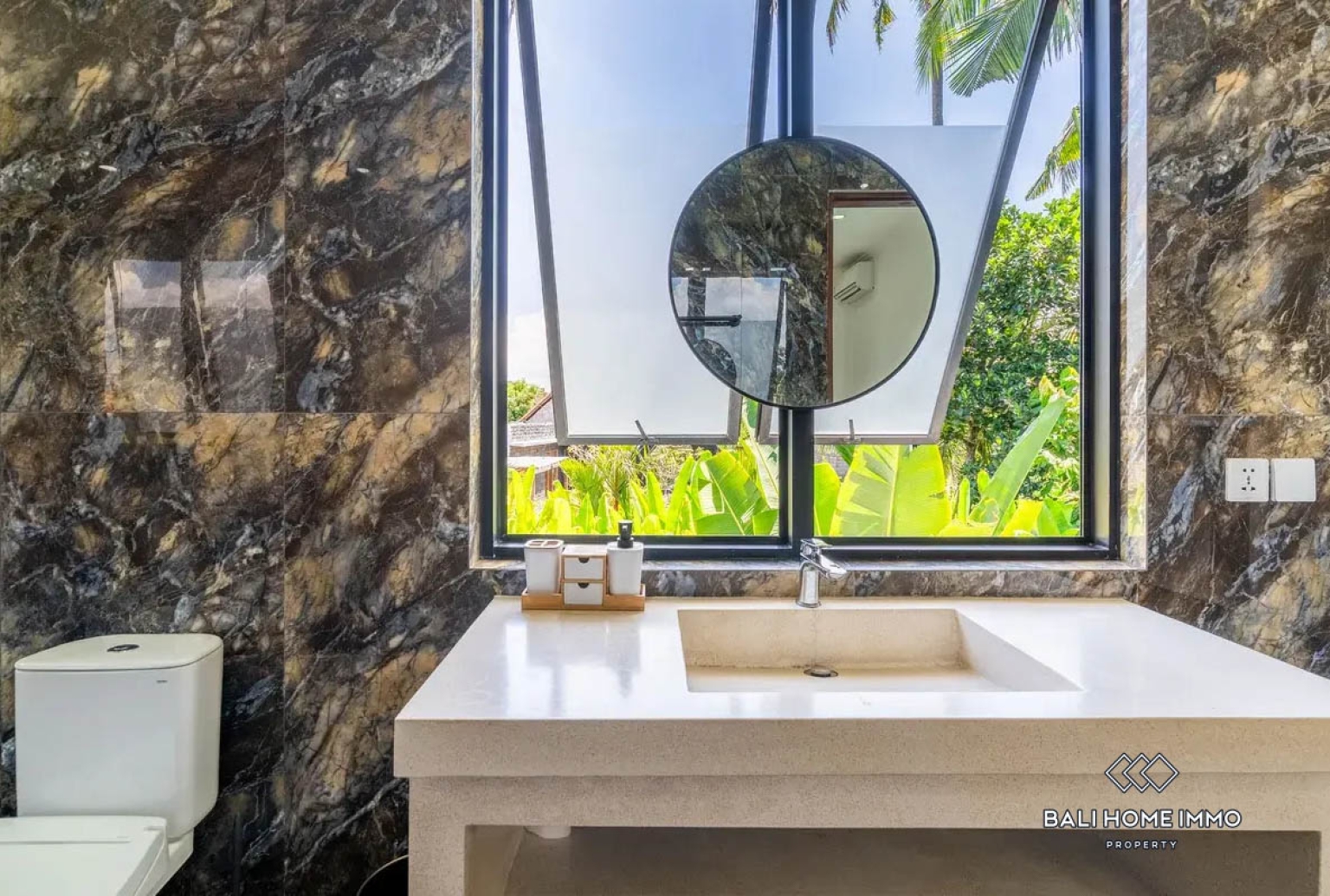 Magnifique villa moderne de 3 chambres avec vue panoramique sur les rizières à vendre à Ubud view 17