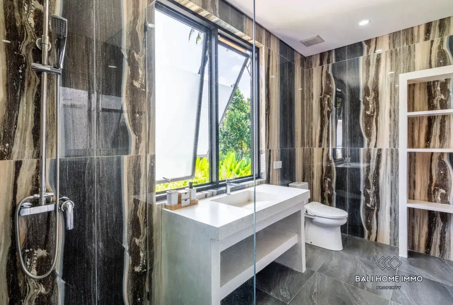 Magnifique villa moderne de 3 chambres avec vue panoramique sur les rizières à vendre à Ubud view 19