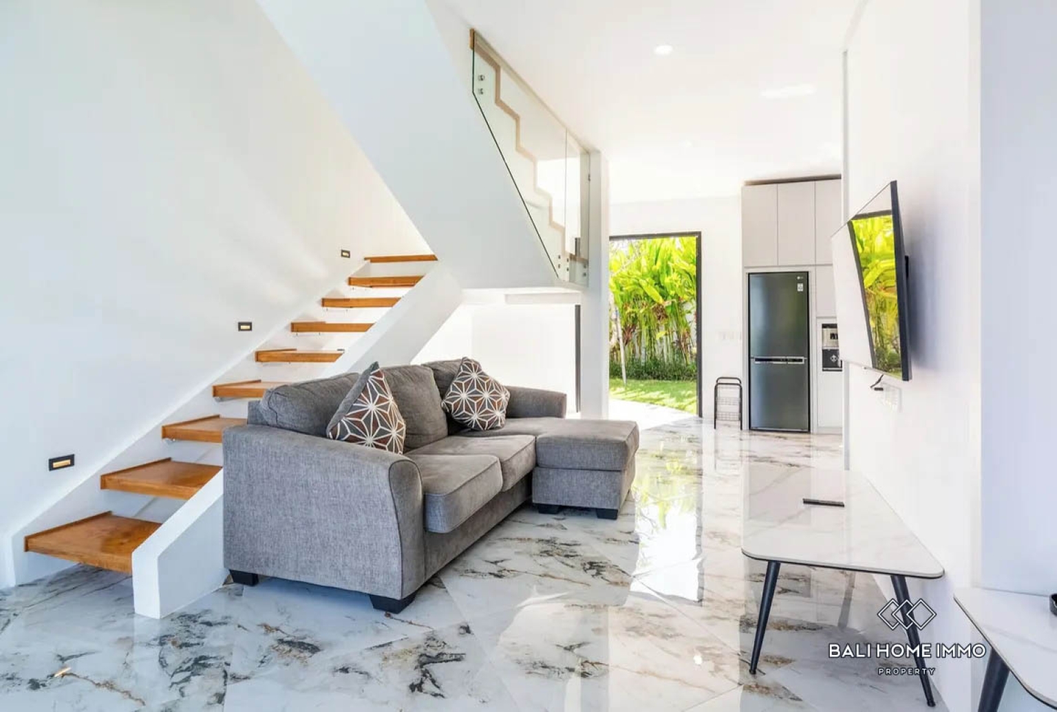 Magnifique villa moderne de 3 chambres avec vue panoramique sur les rizières à vendre à Ubud view 4