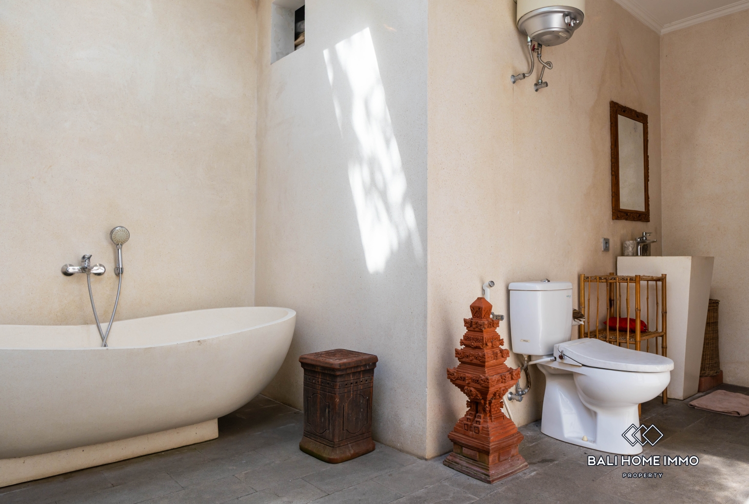 Exquisite 3-Bedroom villa for rent in Nyuh Kuning Ubud view 14