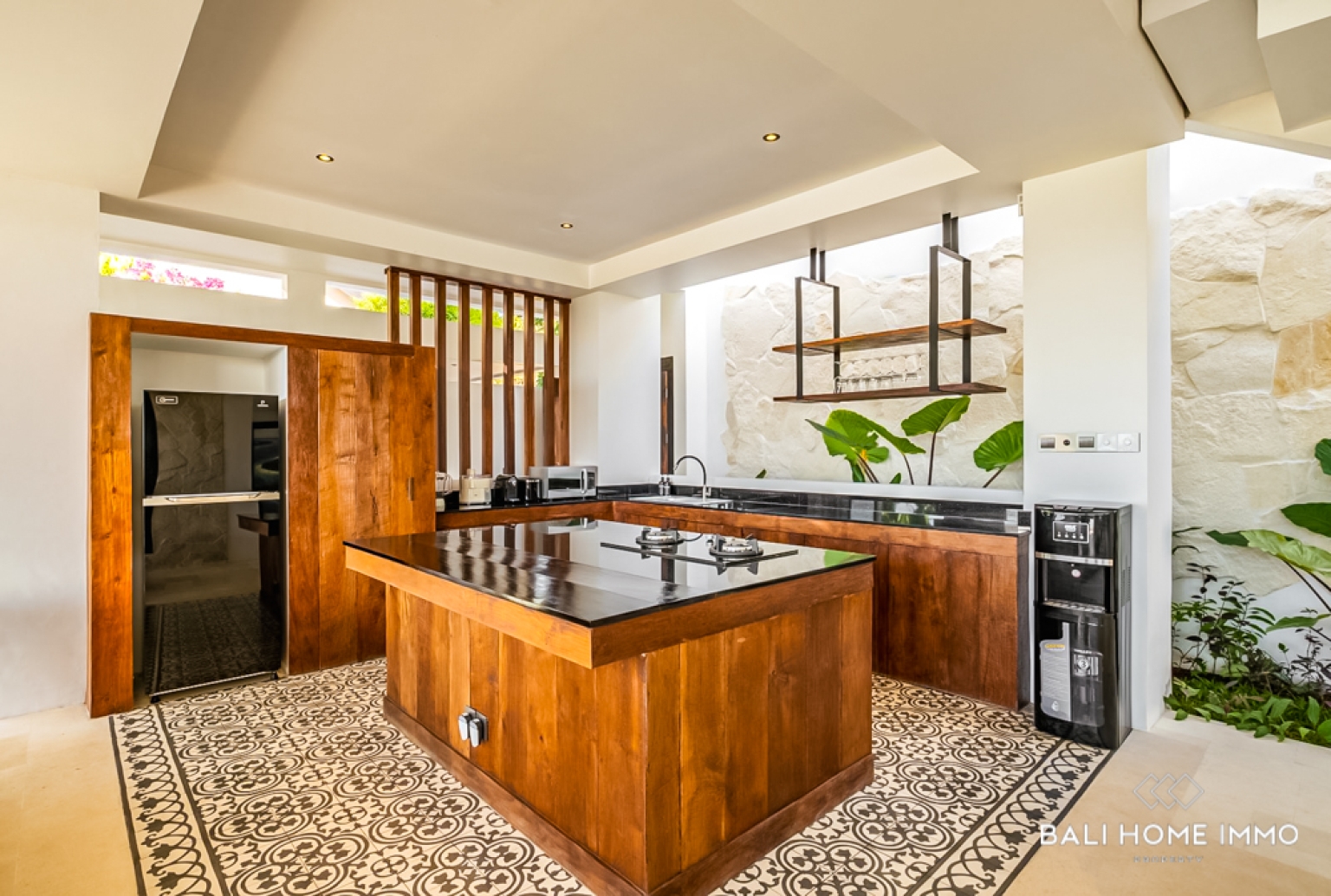 EXQUISITE 3 BEDROOM WITH OCEAN VIEW VILLA FOR SALE LEASEHOLD IN BINGIN view 9