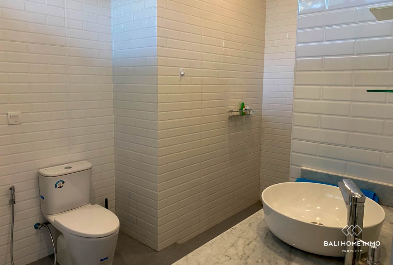 FAMILY 3 BEDROOM VILLA FOR SALE LEASEHOLD IN KABA KABA view 12
