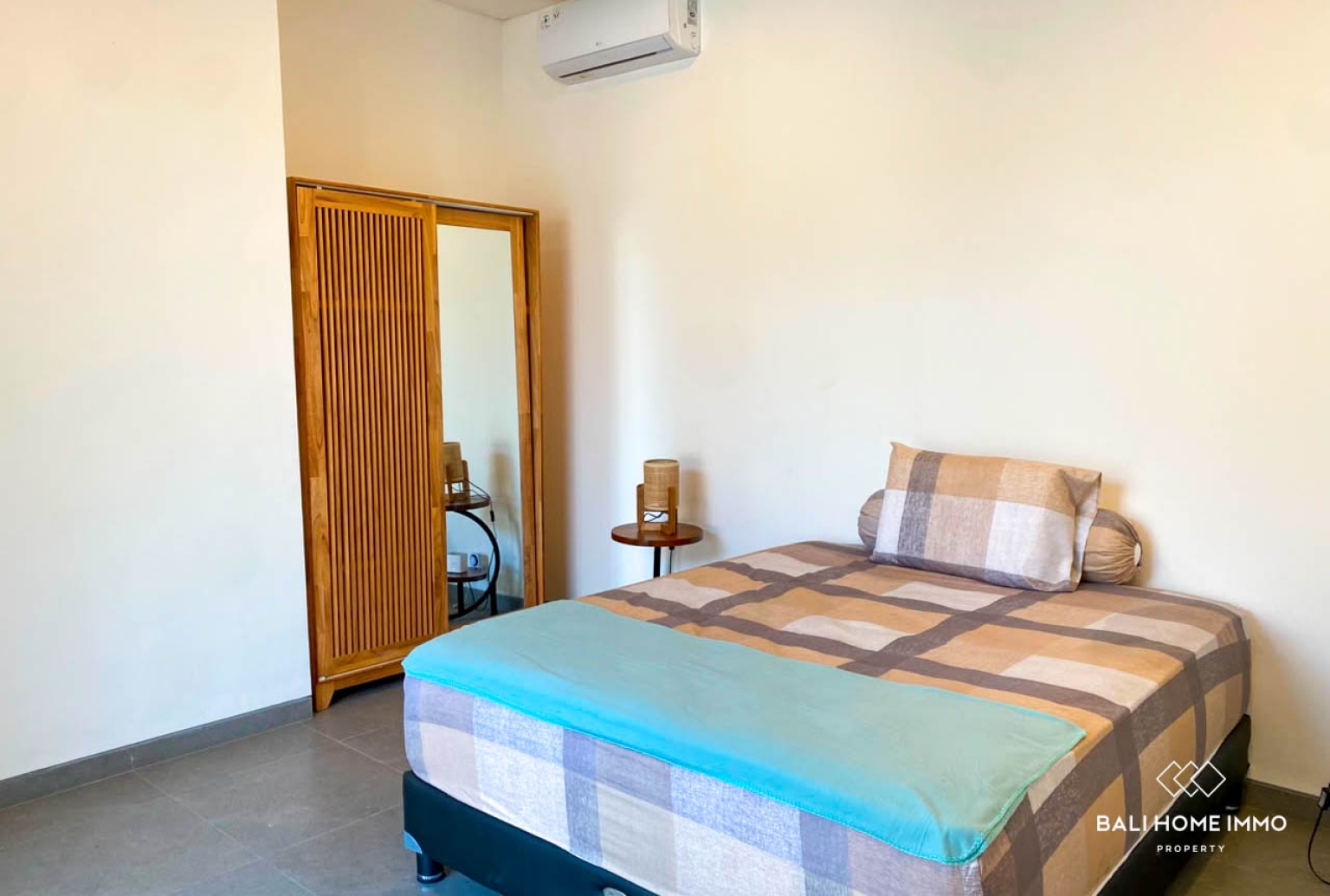 FAMILY 3 BEDROOM VILLA FOR SALE LEASEHOLD IN KABA KABA view 7