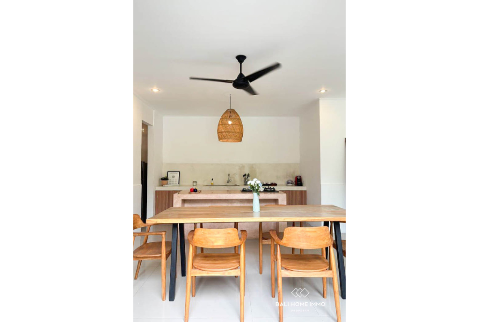 Villa Ramah Keluarga dengan 3 Kamar untuk Disewa di Tegal Cupek, Umalas view 5