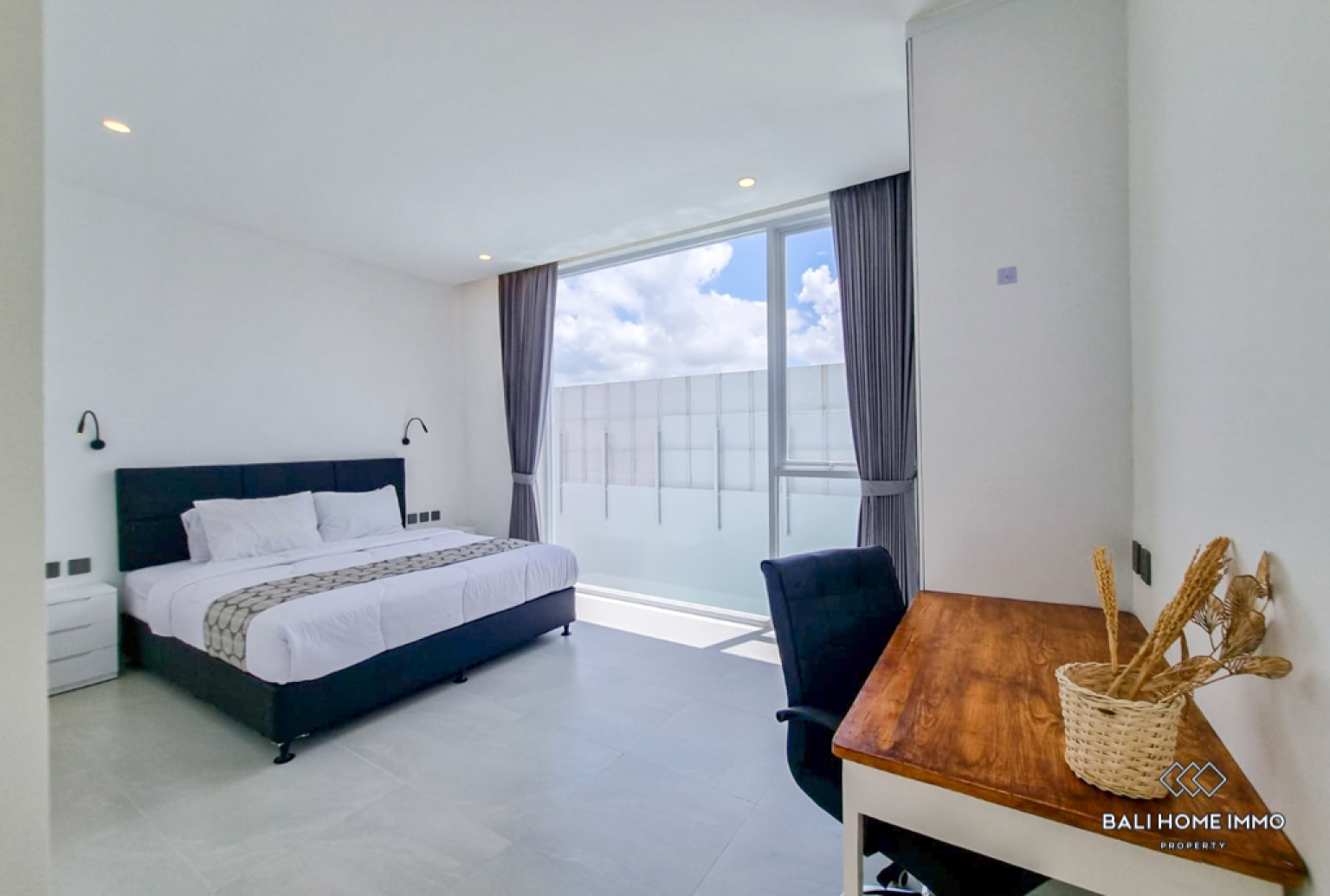 Five units 2 bedroom villa for sale in Bali Batu Belig view 14