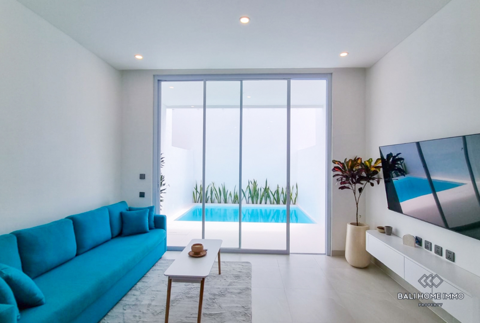 Five units 2 bedroom villa for sale in Bali Batu Belig view 2