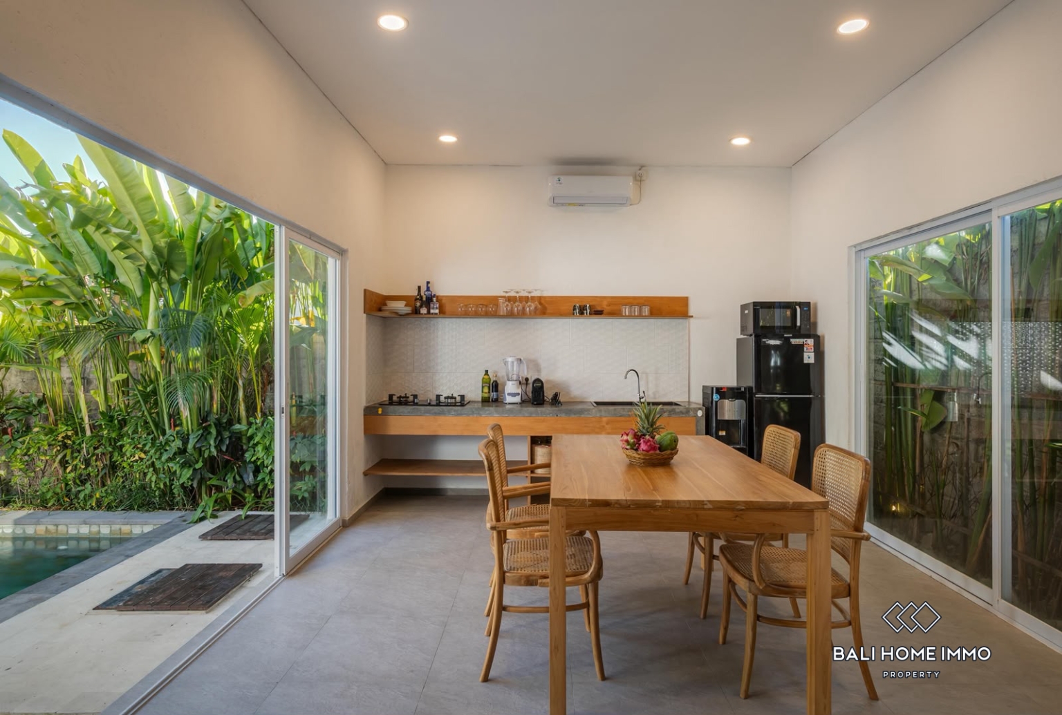 Flexible Investment Estate In Padonan : 6 Units Guest House + 1 Unit Private Villa view 2