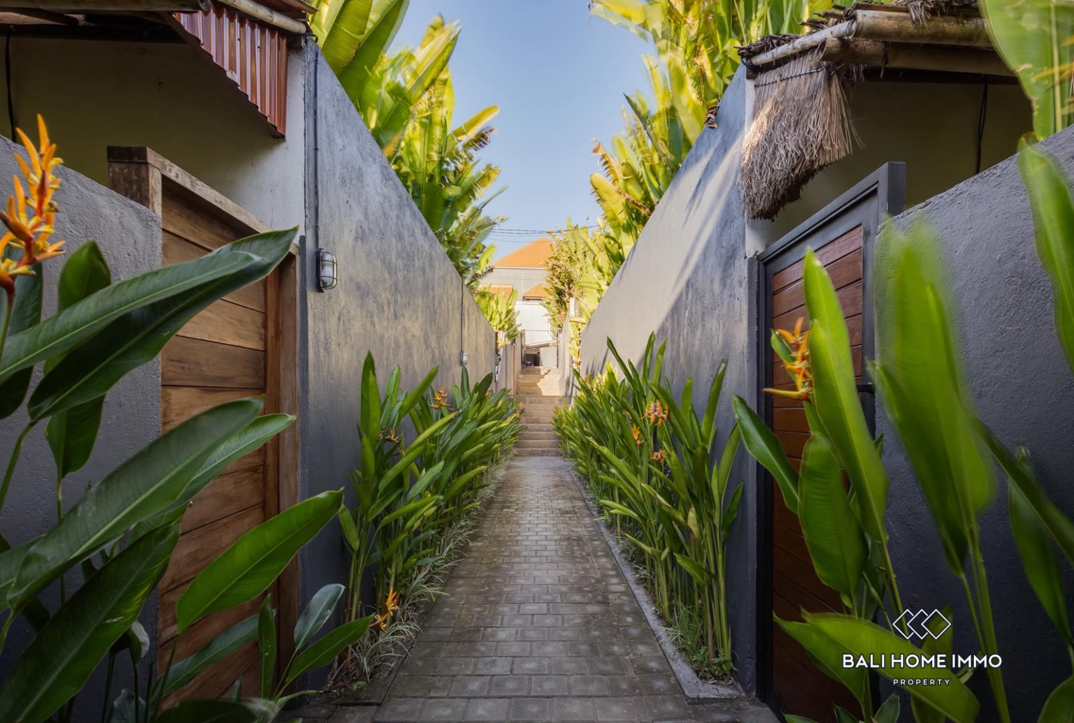 Flexible Investment Estate In Padonan : 6 Units Guest House + 1 Unit Private Villa view 17