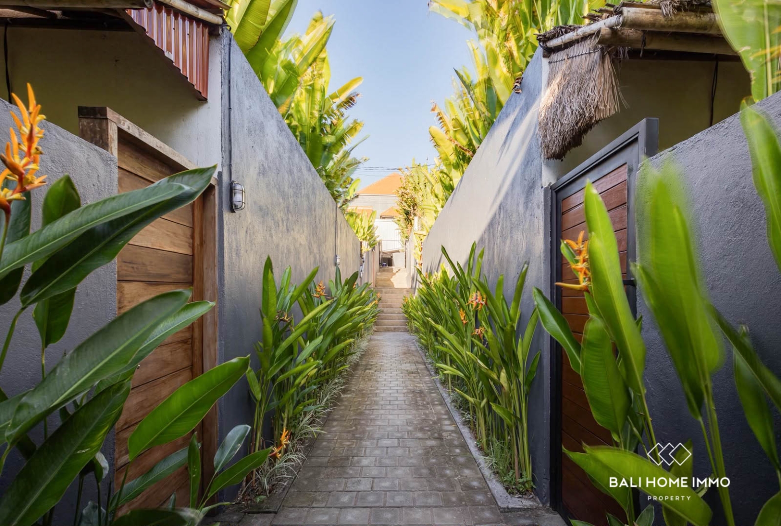 Flexible Investment Estate In Padonan : 6 Units Guest House + 1 Unit Private Villa view 10