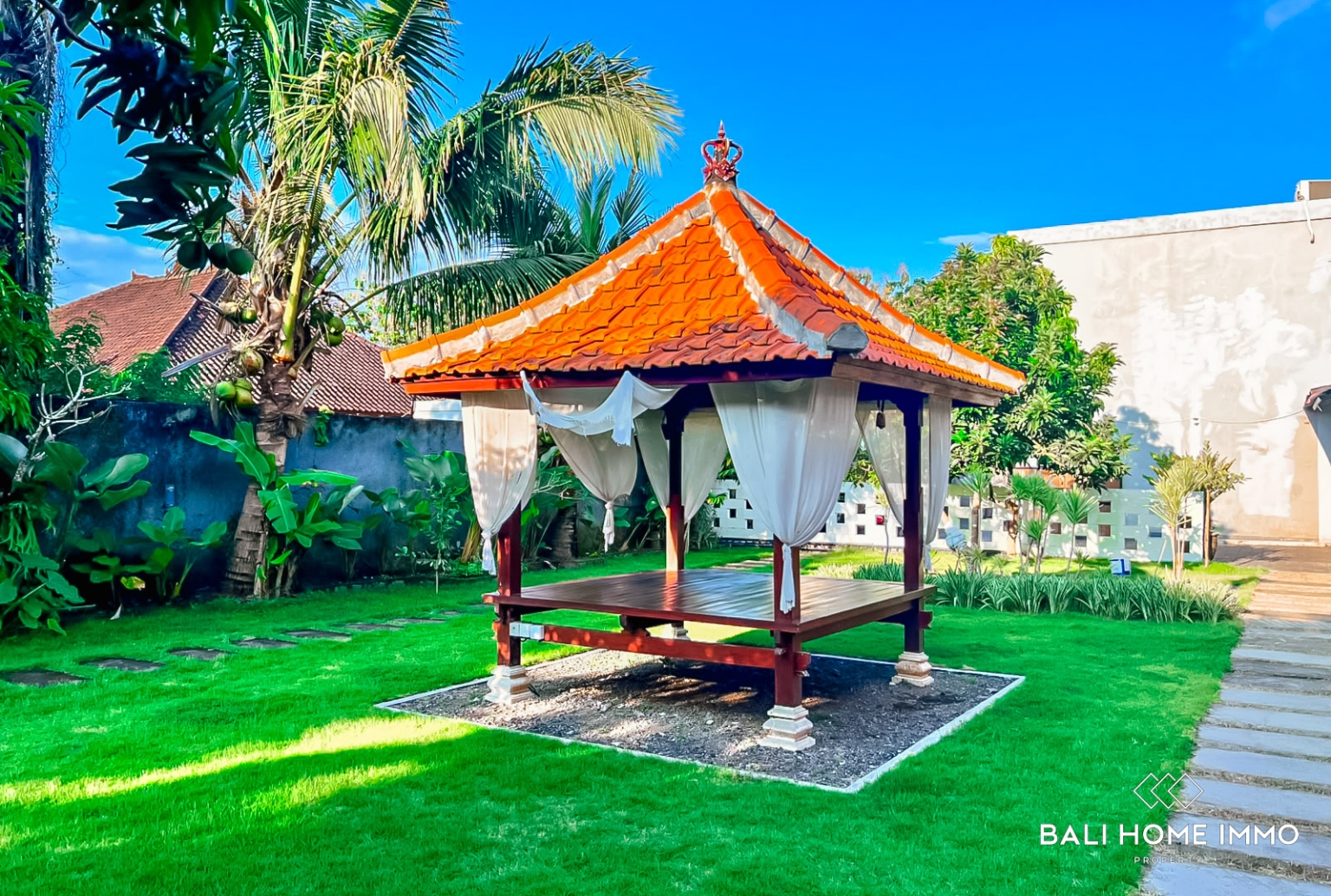 Garden Boutique Retreat with 14 Total Bedrooms for Sale on Leasehold in Pecatu view 26