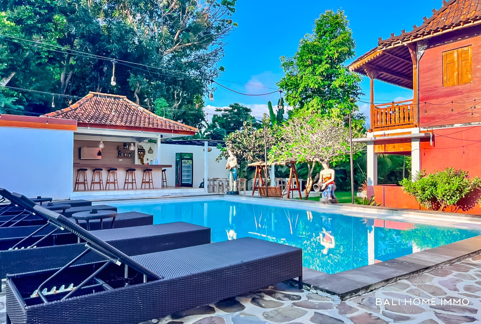 Garden Boutique Retreat with 14 Total Bedrooms for Sale on Leasehold in Pecatu view 3