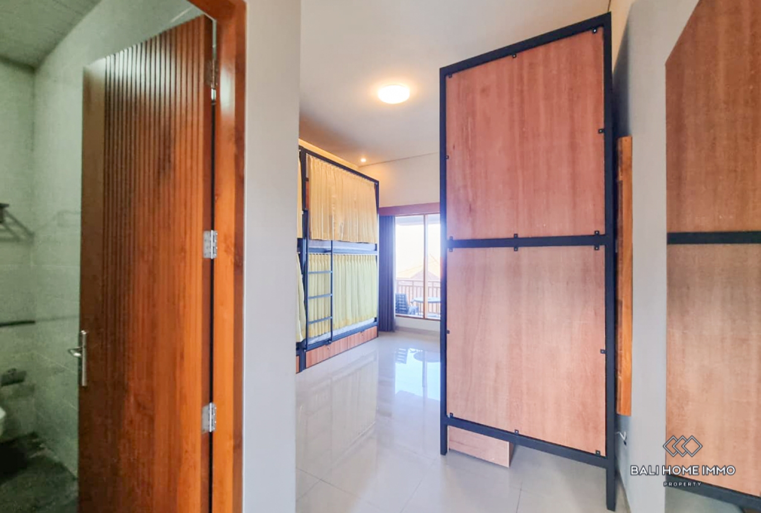 Hostel and Cafe for Rental in Bali Canggu Batu Bolong-Echo Beach view 8