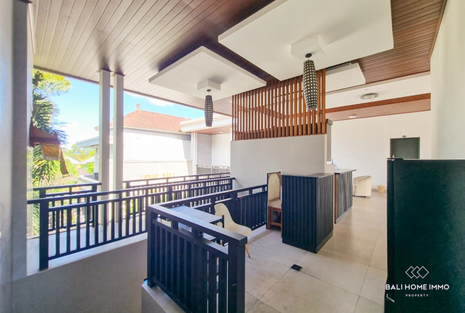 Hostel and Cafe for Rental in Bali Canggu Batu Bolong-Echo Beach view 2