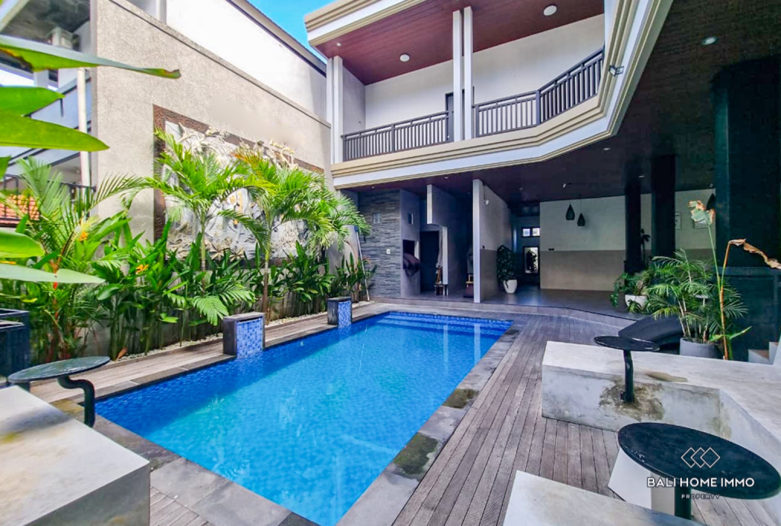 Hostel and Cafe for Rental in Bali Canggu Batu Bolong-Echo Beach view 13