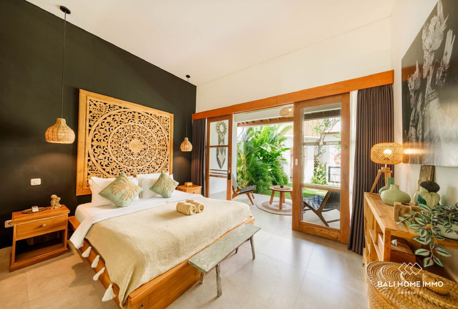 Immersive 1 bedroom Villa for sale Leasehold in Kerobokan Bali view 10