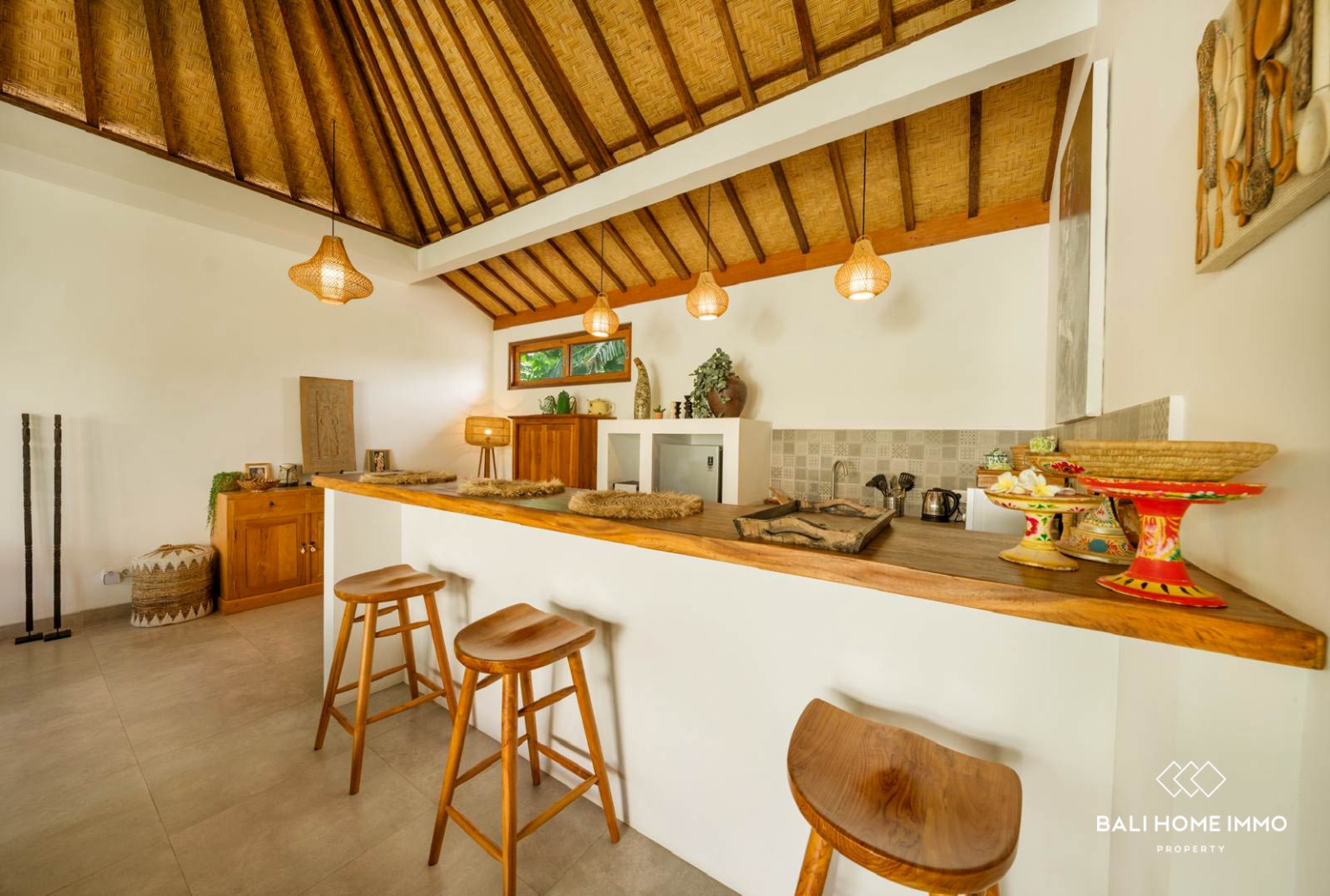 Immersive 1 bedroom Villa for sale Leasehold in Kerobokan Bali view 9